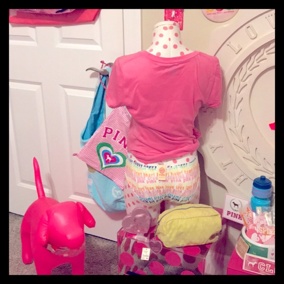 💕VS PINK 2009 ☮️ Peace Sign ☮️Tee 💕 - Picture 2 of 9